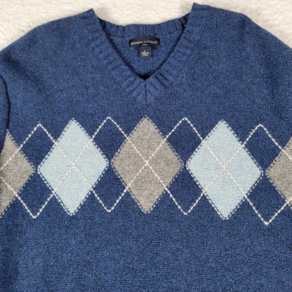 Banana Republic Sweater Mens Large Blue Argyle 100% Lambswool V-Neck Knit 0739